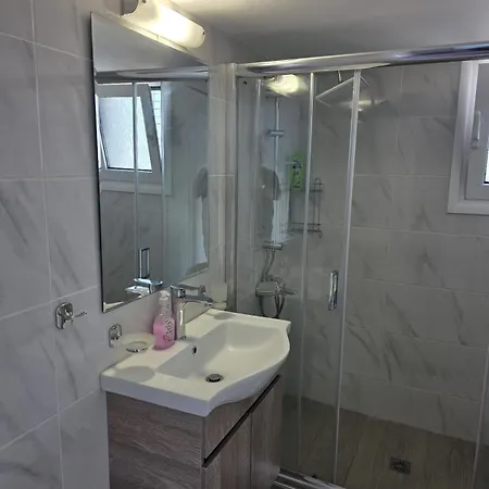 Apartman Your Refuge Overlooking Port 6a Mytilíni