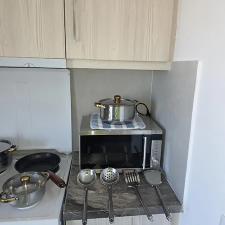 Your Refuge Overlooking Port 6a Appartement